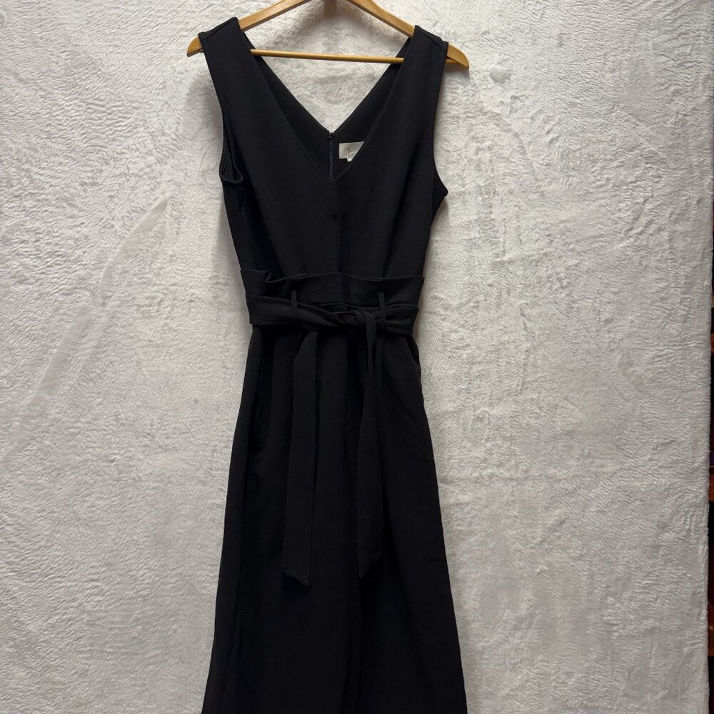 Anthropologie Wide Leg Jumpsuit Womens Medium Black Tie Waist Sleeveless V-Neck